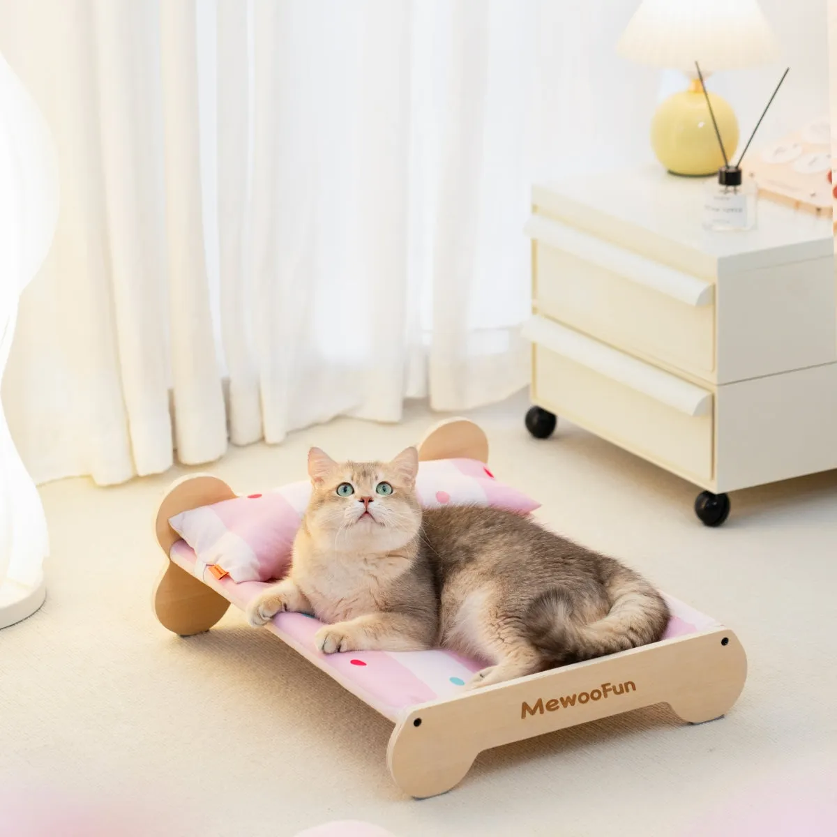 Bone Cooling Wooden Cat & Dog Bed