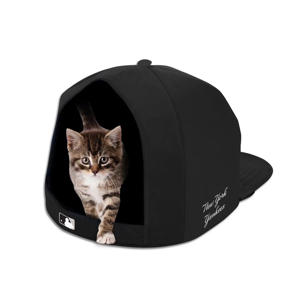 NEW YORK YANKEES NOIR NAP CAP PLUSH DOG BED