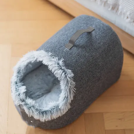Pet Sleeping Bag – Ultra-Cozy Plush Bed